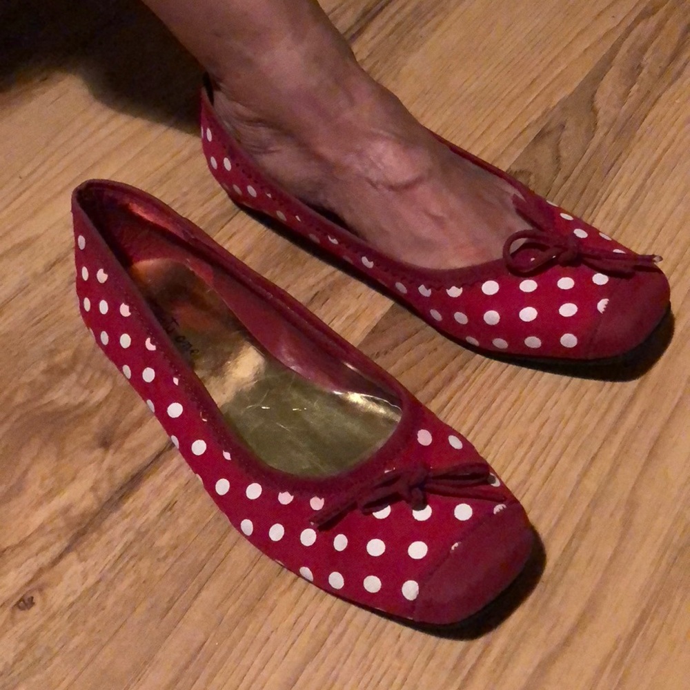 Classy Red flats in perfect condition